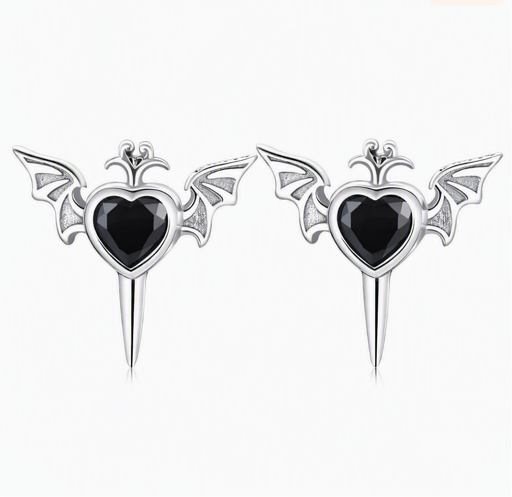 S925 Gothic Heart Stud Earrings