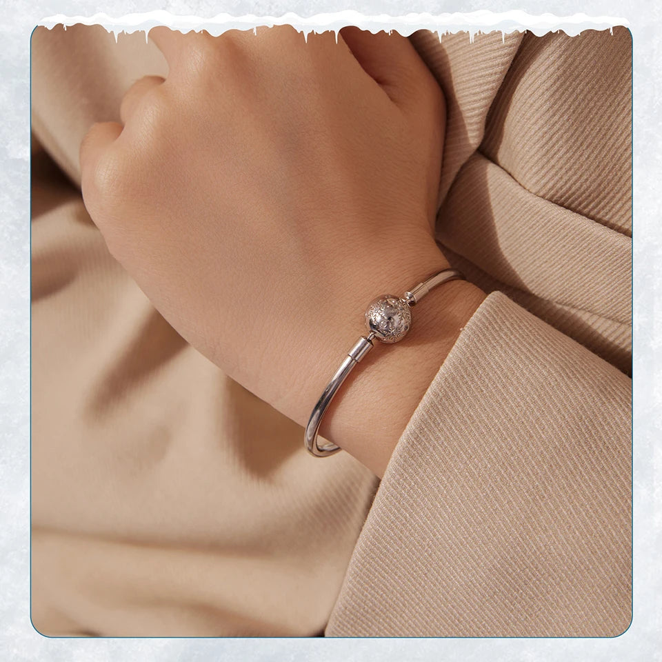 Snowflake Charm Bangle