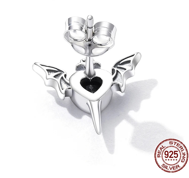 S925 Gothic Heart Stud Earrings